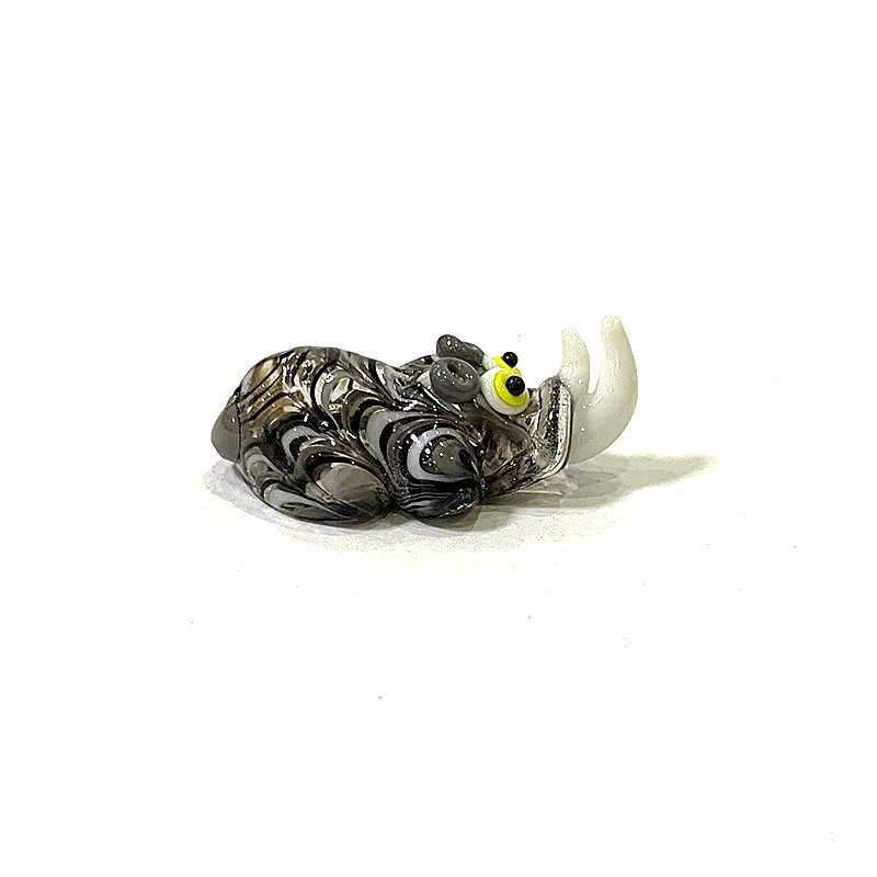 Miniature Glass Rhino Figurine - Japan Bonsai Garden 评论和价格